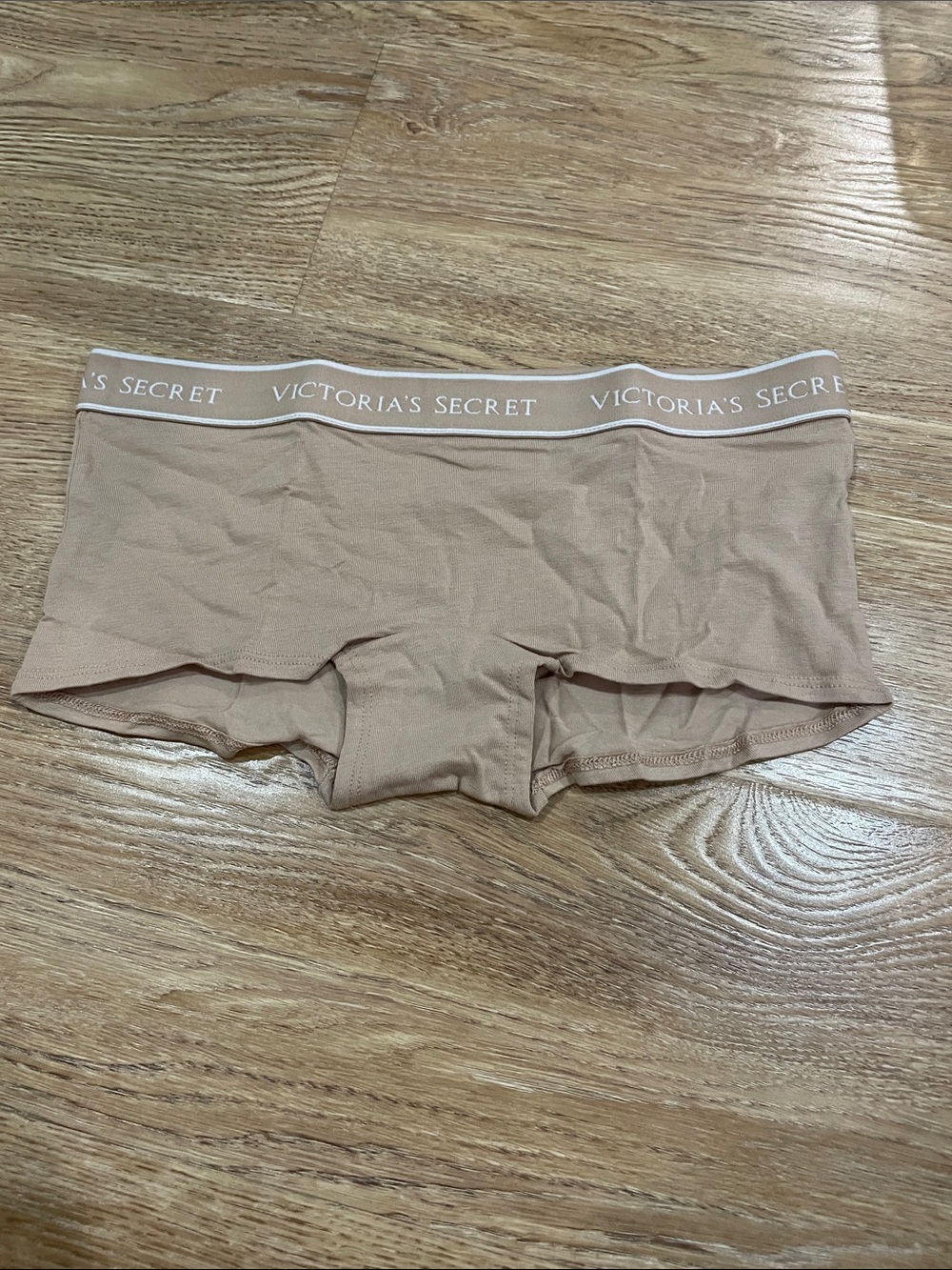Victoria's Secret Nude/Taupe Seamless Boyshort Panty
